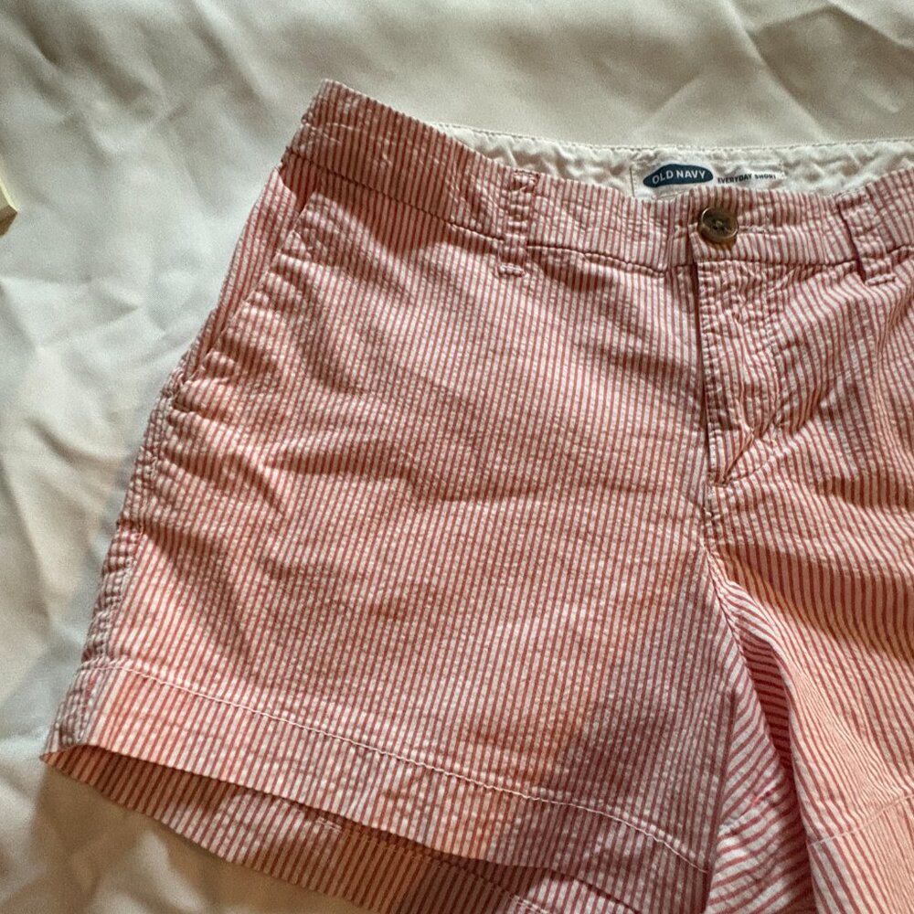 Old Navy Coral Stripe Women’s Casual Shorts - Picture 4 of 10